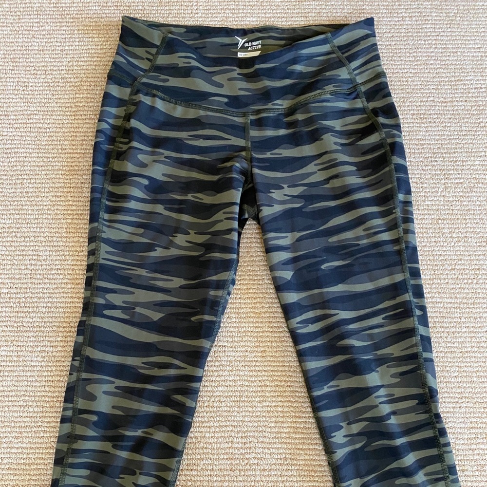 Old Navy Crop Leggings Midrise Size L